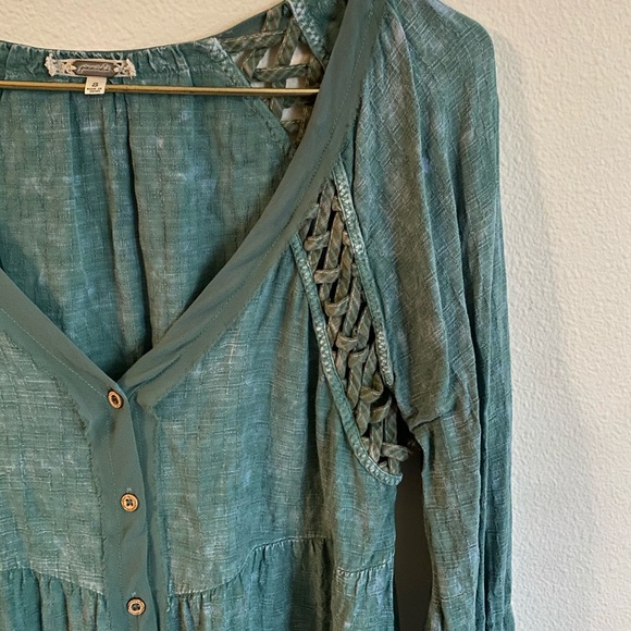 Gimmicks green light weight Long sleeve blouse Small - Picture 7 of 9